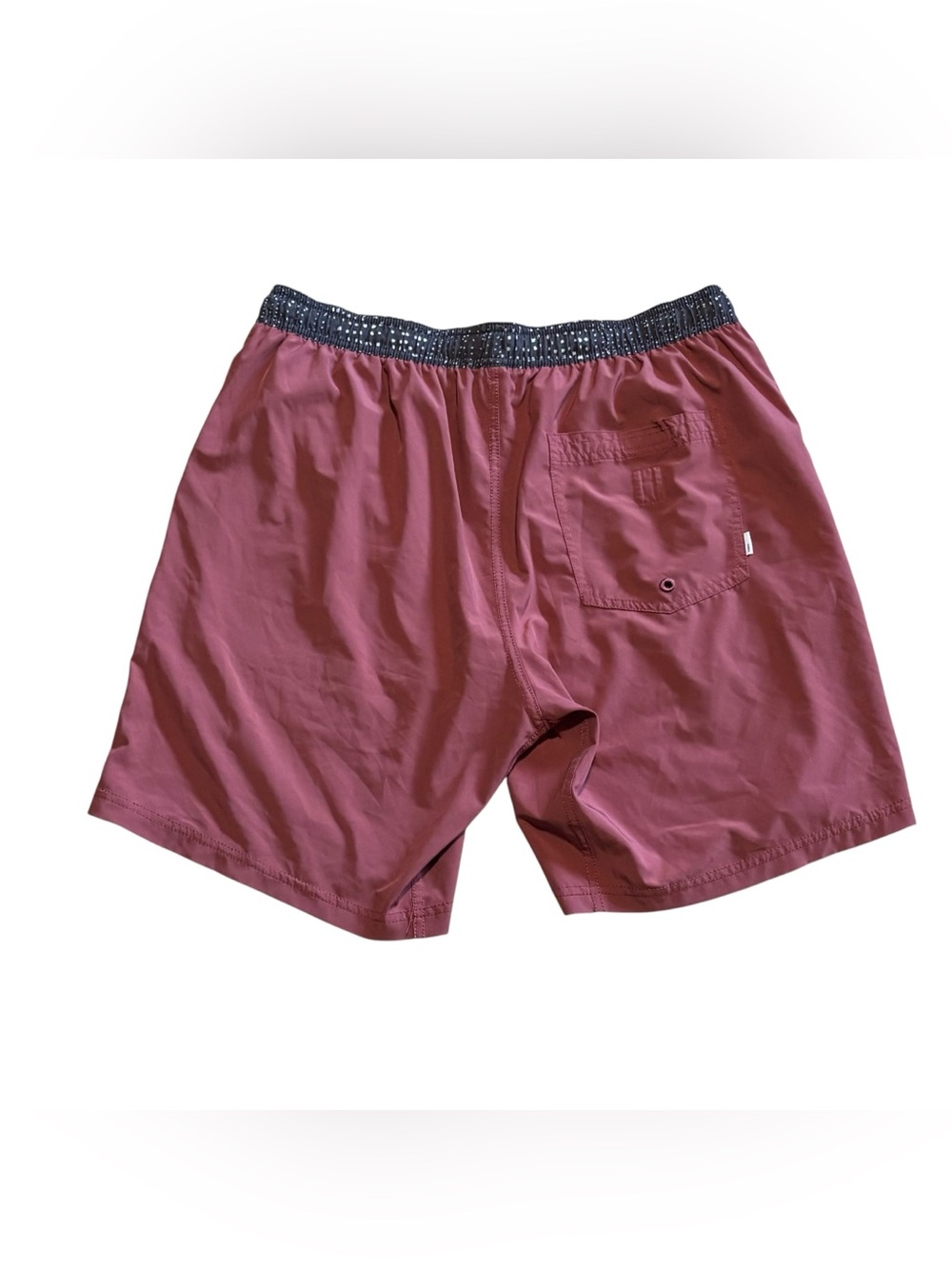 Vuori Kore Shorts Lined 9”L Men’s Size Large In Saltwater Red - Picture 8 of 9